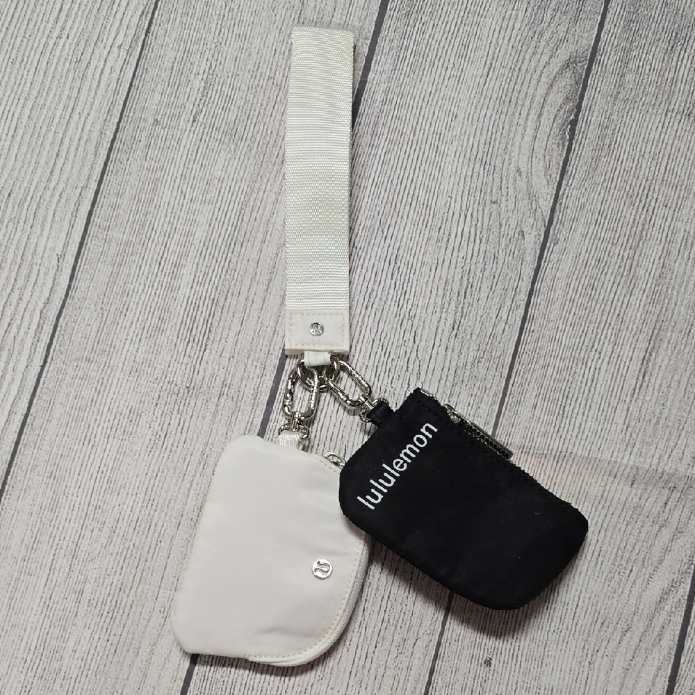 EUC Lululemon Dual Pouch Wristlet White/ Black
